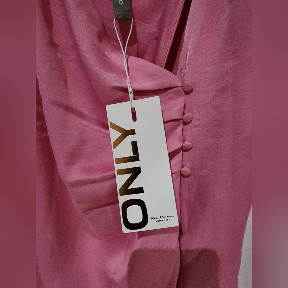 Pink dress - Picture 6 of 7